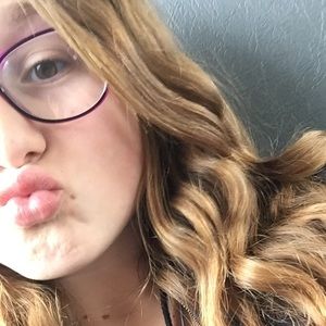 Meet your Posher, Nina